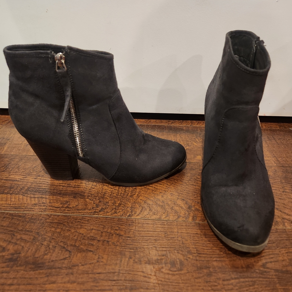 Stylish Charcoal Ankle Boots